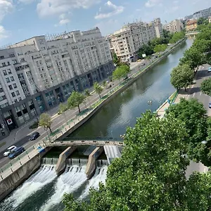 Old Town River View 123 , בוקרשט רומניה